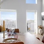 1042 Hébergement de vacances *